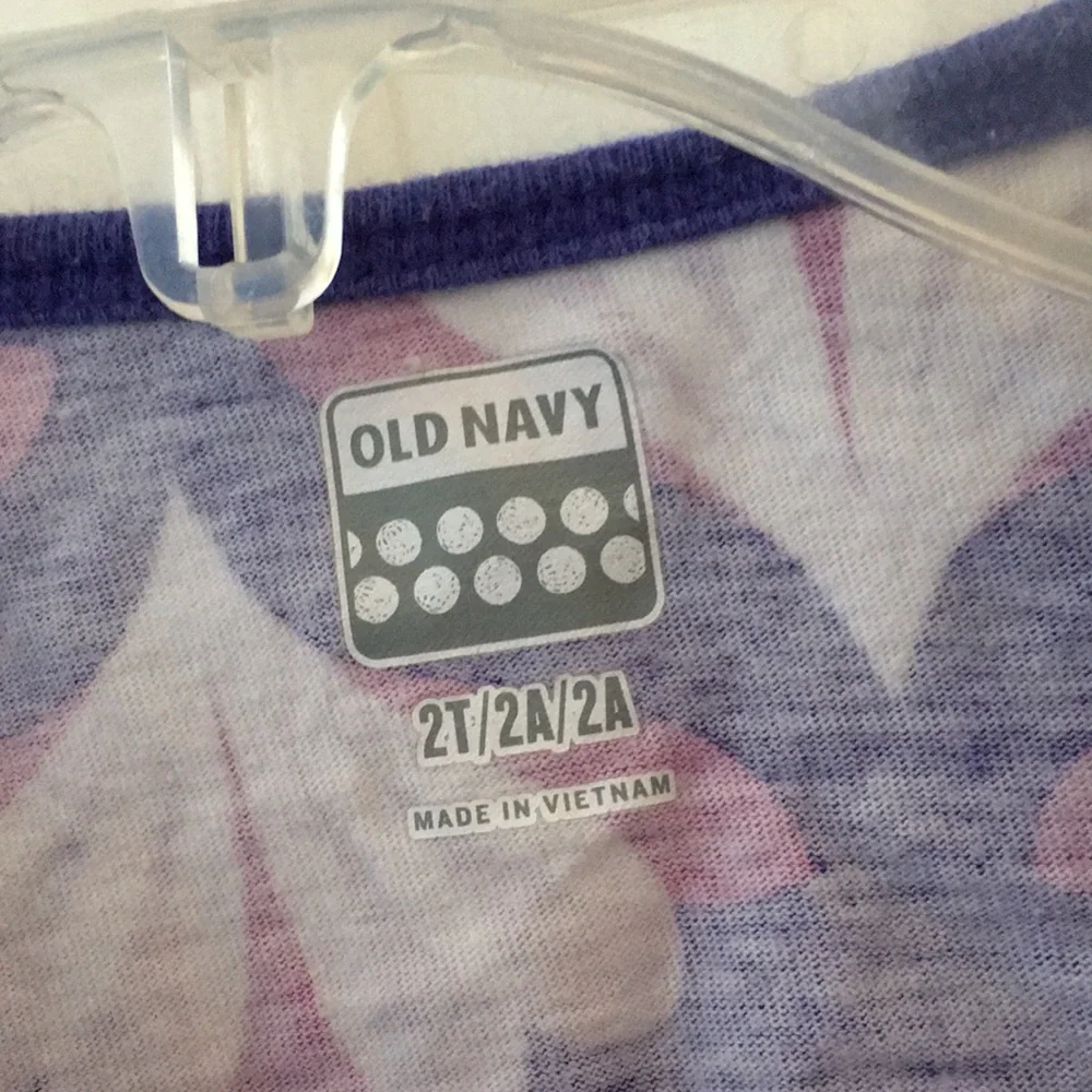 Girls old navy tank 2t
